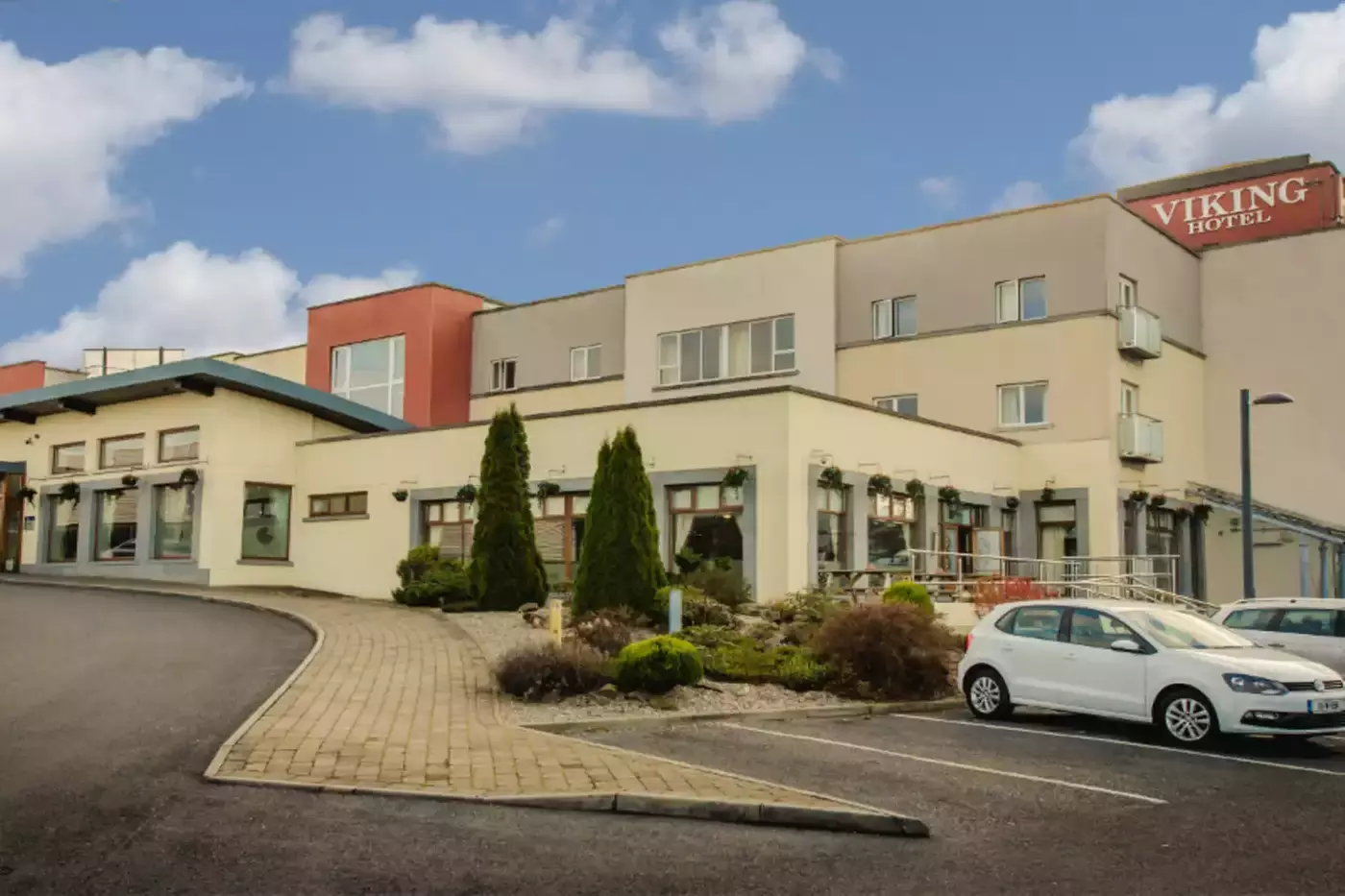 ✈ 8-Day Ireland Vacation with Air from Great Value Vacations