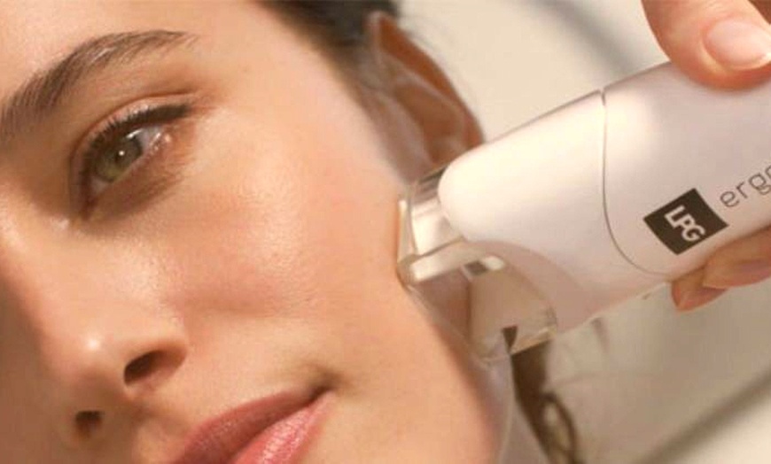 Image 17: Tratamiento facial reafirmante con colágeno, alginato o Indiba kobido