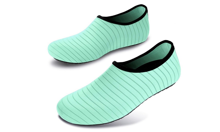 Image 13: Beach Water Shoes Barefoot Quick-Dry Aqua Socks for Swim Surf Yoga Exercise
