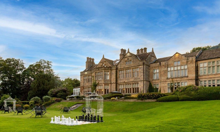 Image 4: West Yorkshire: 4* Standard Double or Twin Room with Breakfast & Wi-Fi