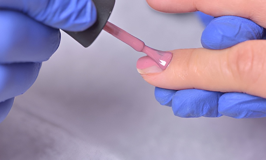 Image 3: Ultieme verzorging met luxe nagels & verfrissende gezichtsverzorging