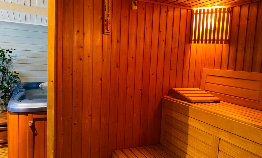 Image 5: Circuito relax con sauna e hidroterapia y bebida para 2 personas