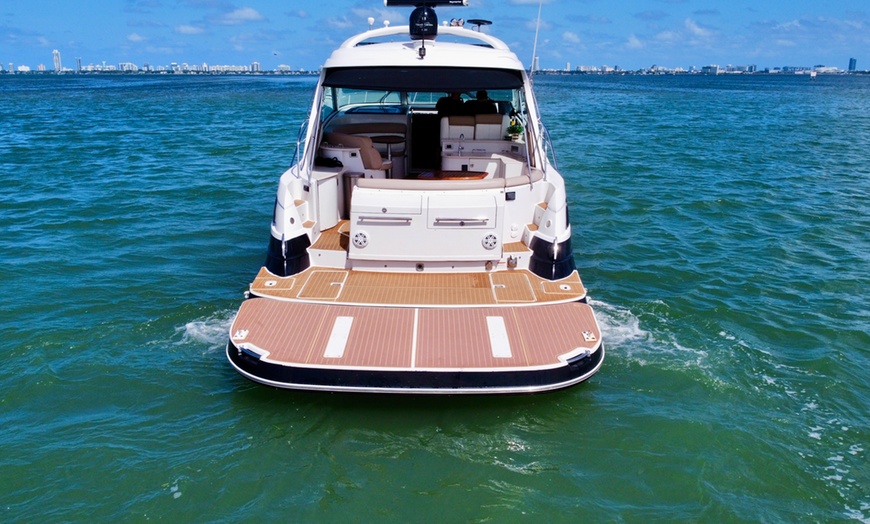 Image 14: 3- or 4-Hour, Sea Lux 53' Four WinnYacht Ft. Lauderdale, Cruise & More