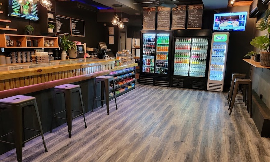 Image 2: Grab the Burgers, Sandwiches, Fries & $50 Food & Drink Credit Option
