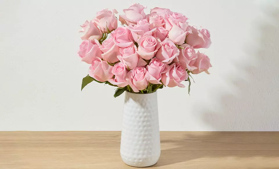 Next Day Farm-Fresh Christmas Flower Delivery with $10 off Shipping from The Bouqs Company (Up to 55% Off)