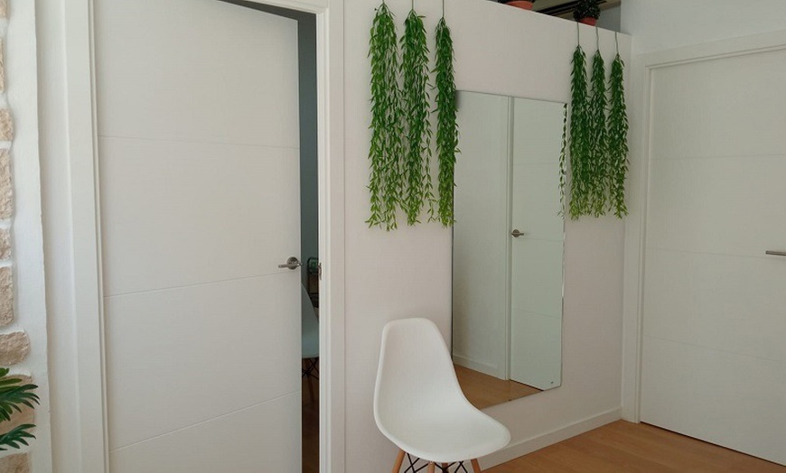 Image 4: Mesoterapia facial o capilar, o infiltración facial con exosomas 