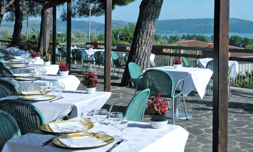 Image 6: Lago Trasimeno, Perugia: fino a 5 notti con colazione o mezza pensione