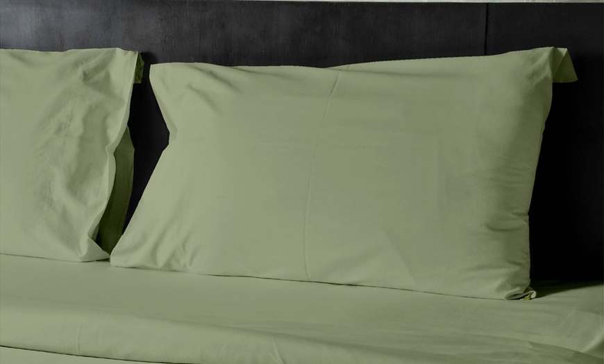 Image 7: Queen Size Luxury Comfort 4-Piece 1800 Series Deep Bedding Soft Sheet sets 