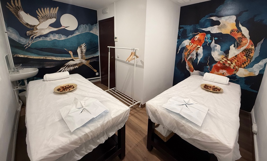 Image 10: Ritual oriental Thai o relajante en pareja con té y bombón