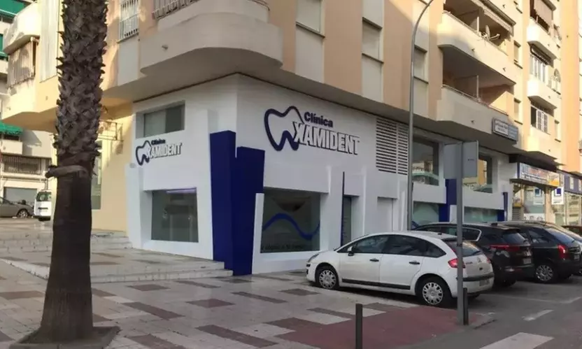 ¡Mejora tu sonrisa! Hasta 4 carillas de composite para 1 persona