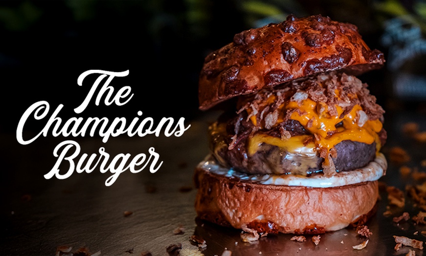 Image 3: The Champions Burger à Val d'Europe
