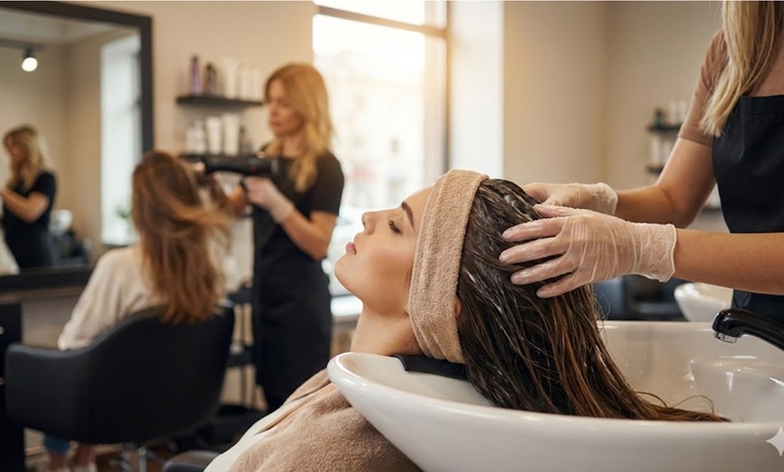 Image 2: Luxury Haircut & Shampoo Experience with Scalp Treatment