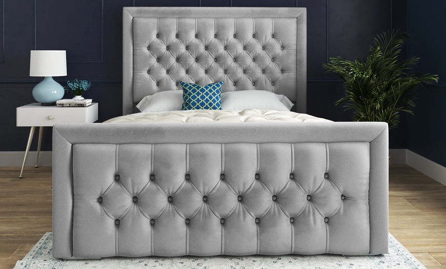 Image 6: DS Living Kingston Upholstered Soft Velvet Bed