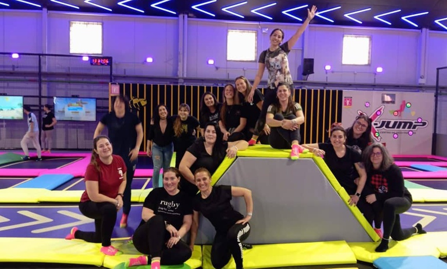 Image 3: 1 o 2 horas de saltos en camas elásticas