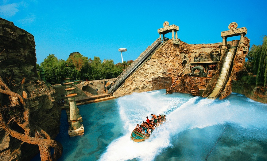 Image 1: 1 notte con colazione e biglietti Gardaland in Valpolicella