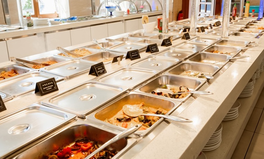 Image 8: Asiatisches Buffet All You Can Eat & Drink – mit Sushi, Grill und mehr