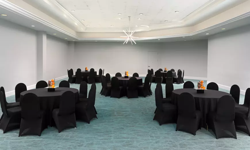 Business center and meeting rooms