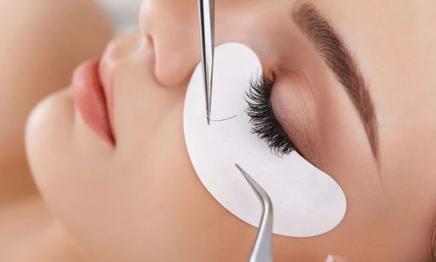 Image 3: Get Classic, Hybrid, Angel, or Russian Lash Extensions