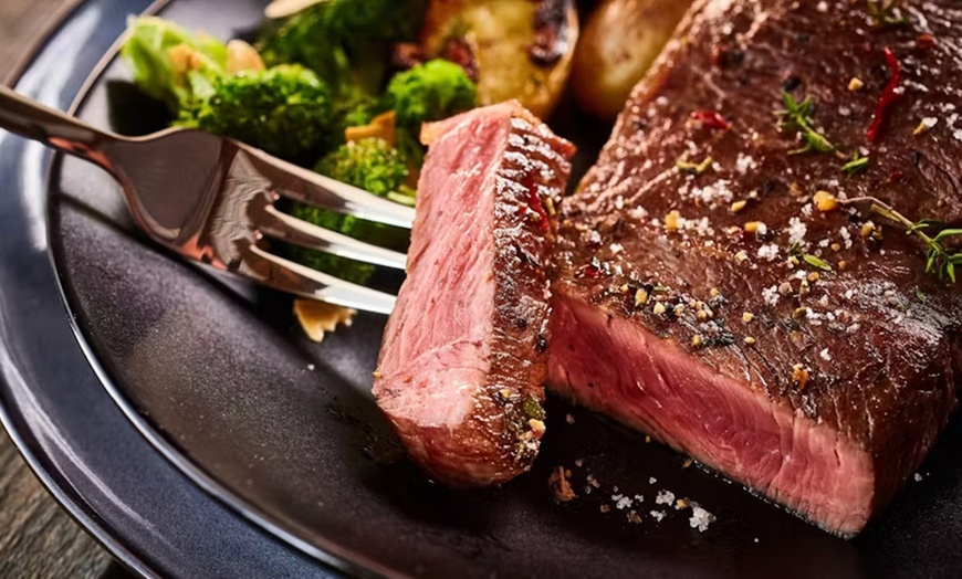 Image 27: Festliches 3-Gänge-Gänsemenü mit Knödel und Rotkohl für 2 / 4 Personen