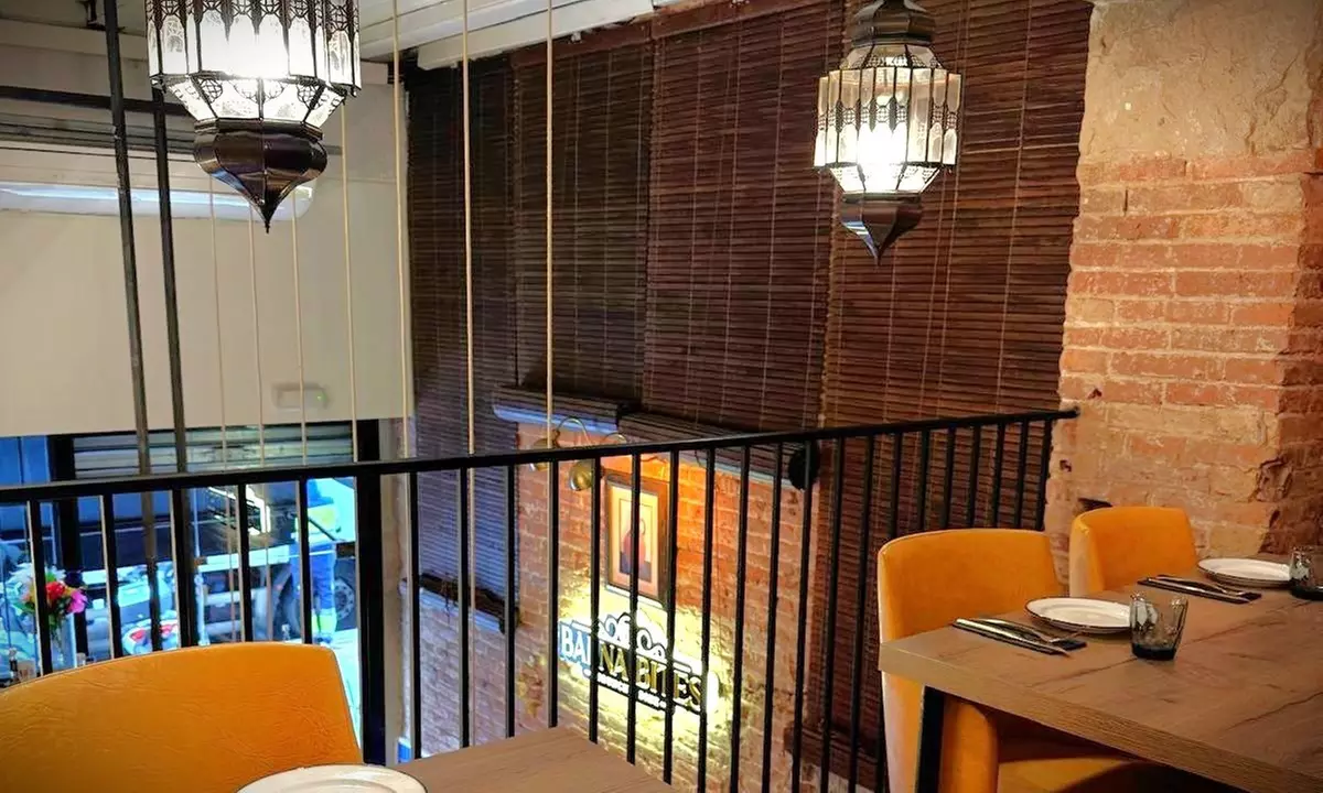 Menú de cocina halal para 2 o 4 personas con entrante, postre y bebida