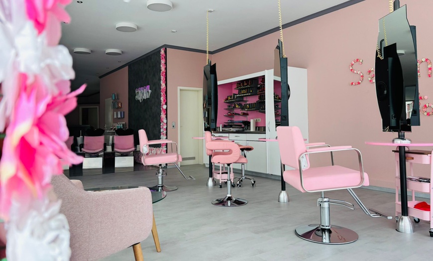 Image 7: Haarschnitt optional mit Maske, Strähnen, Ansatzfarbe oder Balayage