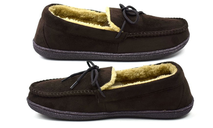 Image 15: Men's Fleece-Lined Slippers