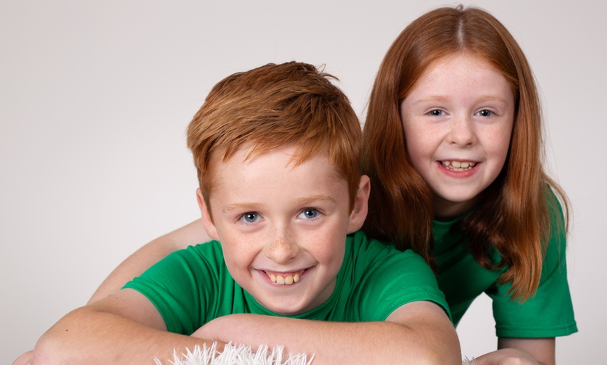 Image 17: Sibling Photoshoot With 8'' x 6'' Print at Barrett & Coe