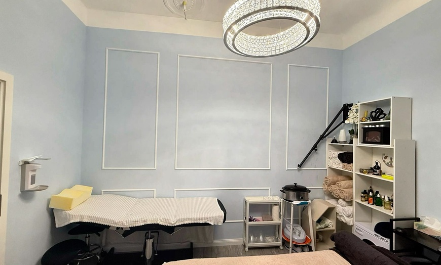 Image 6: Wimpernverlängerung mit 1:1- oder 2D-3D-Volumentechnik für 1 Person