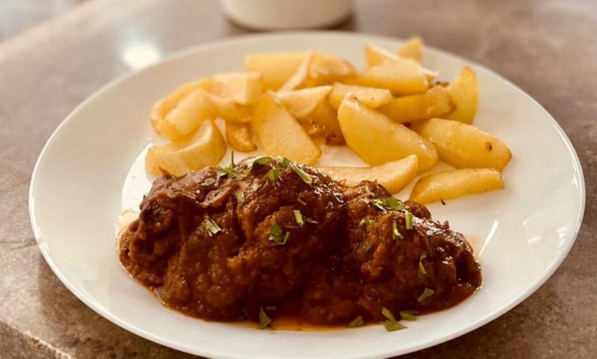 Image 2: Menú de comida tradicional para 2 o 4 personas en Bar Sadus Bermejales