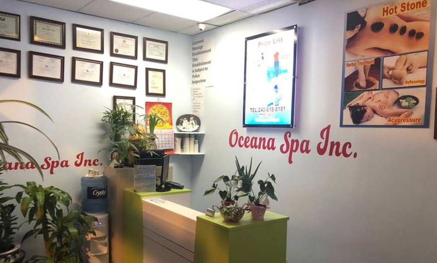 Image 5: 60-Min Deep Tissue or Relaxation Massage with Hot Stones
