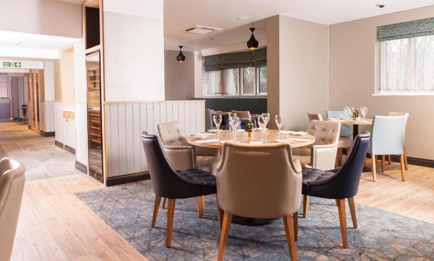 Image 11: Felbridge: Double Standard with Breakfast