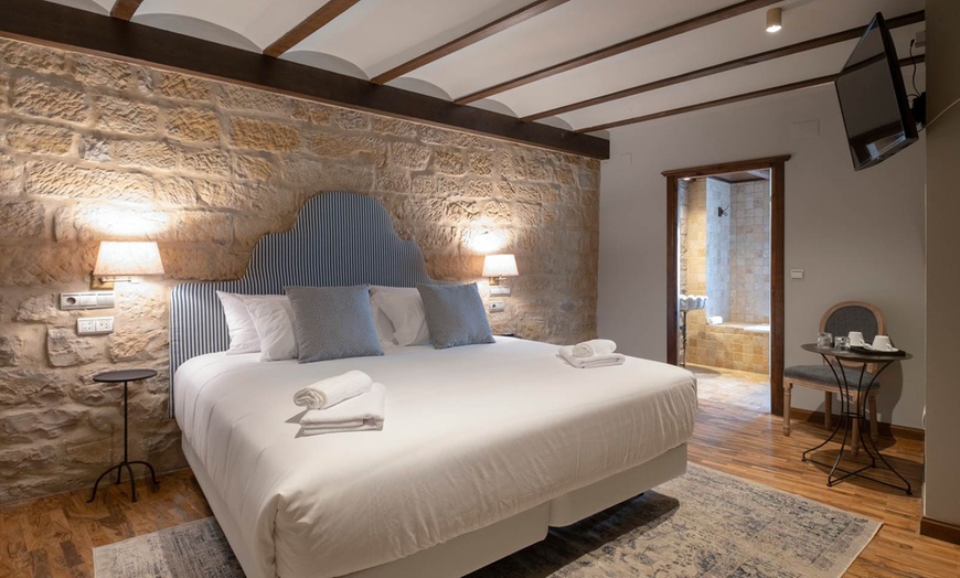 Image 4: Cetina Palacio Salcedo Baeza (Jaén)