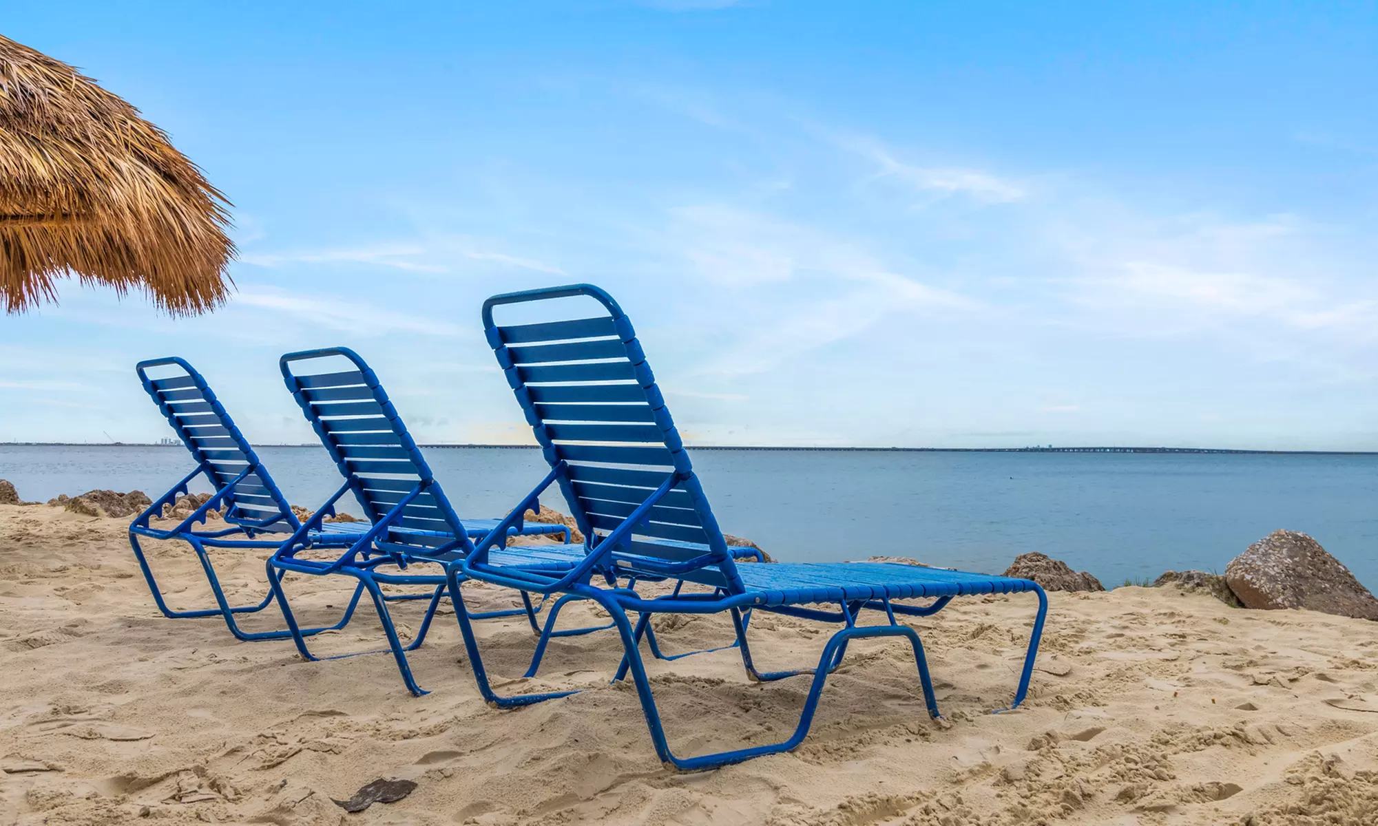 Sailport Waterfront Suites: Your Gateway to Bayside Serenity
