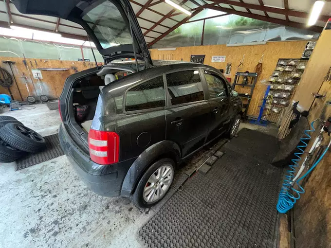 Kompleksowy serwis klimatyzacji z uzupełnieniem czynnika