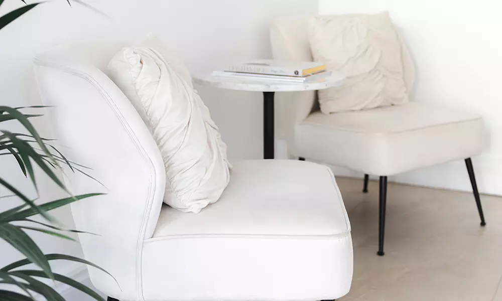 Luxurious Massage & Pampering - 30 to 90 Minutes at Chloë Thorne