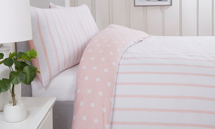 Image 11: Spots and Stripes Reversible Easy Care Duvet Set