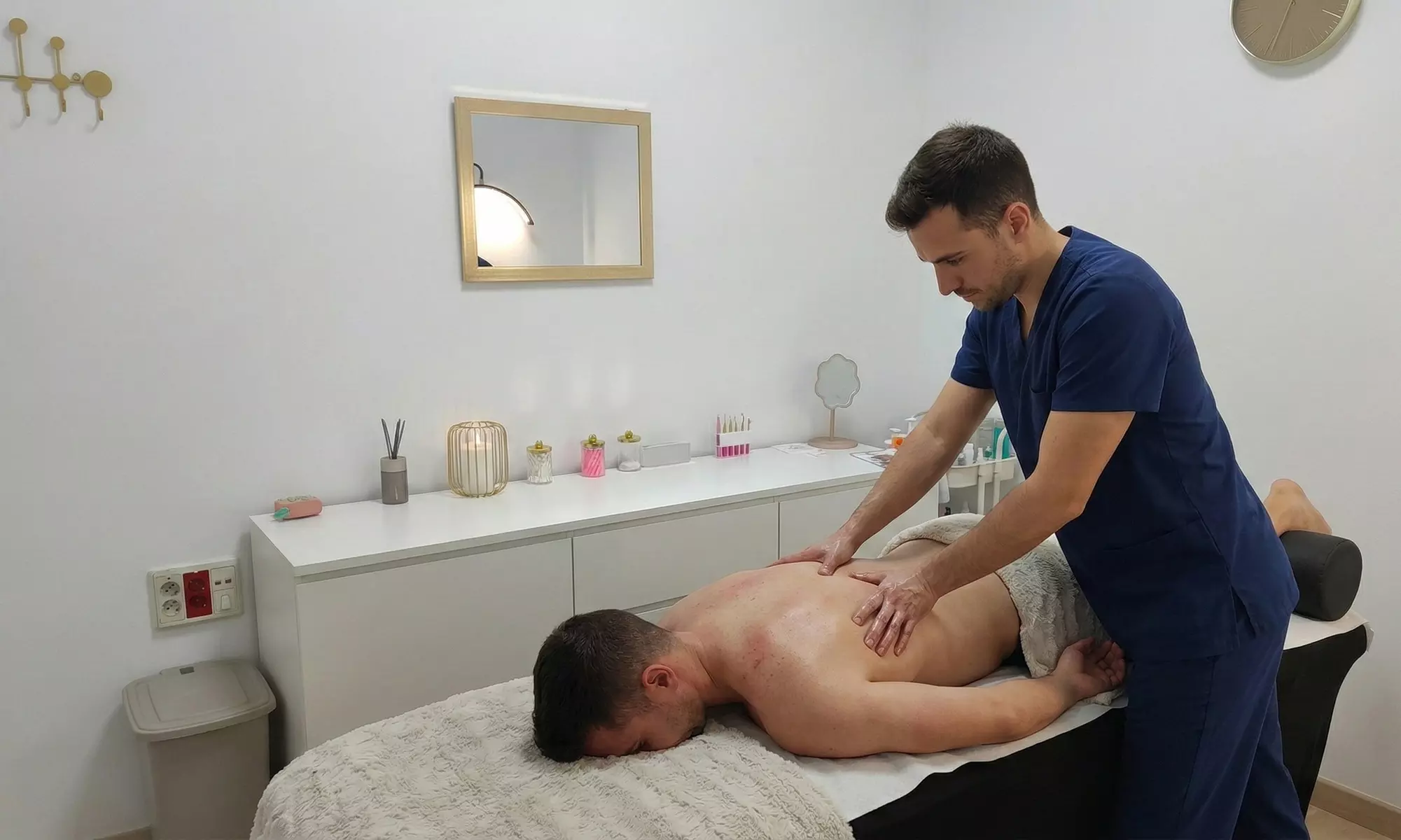 Masaje descontracturante: 30 minutos, 1h o bono de 3 sesiones de 1h