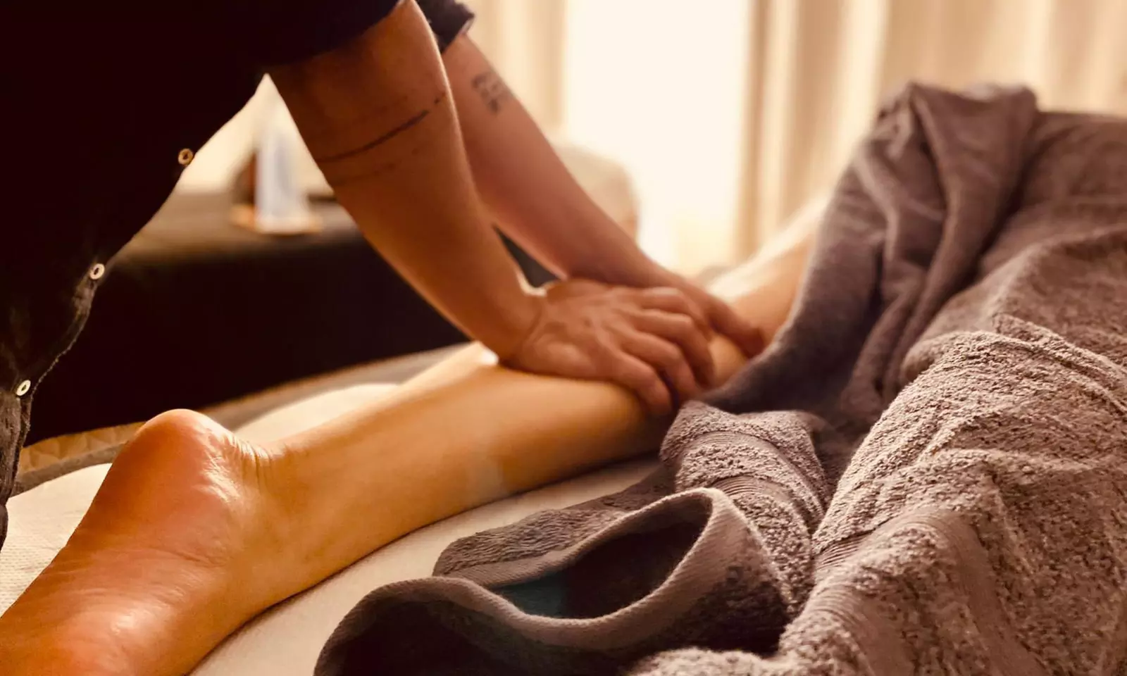 Masaje de 45 min. con opción a reflexología podal y/o masaje facial