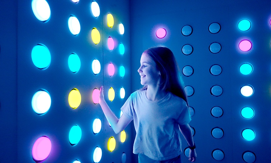 Image 10: Experience Virtual Reality Games with Dreamskape Immersive Pass