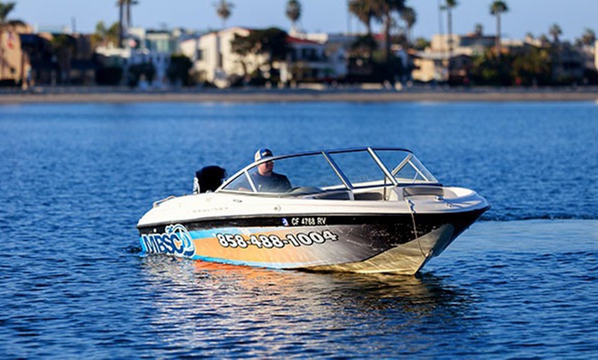 Image 3: A Thrilling 1- or 2-Hour Skiboat Adventure Awaits