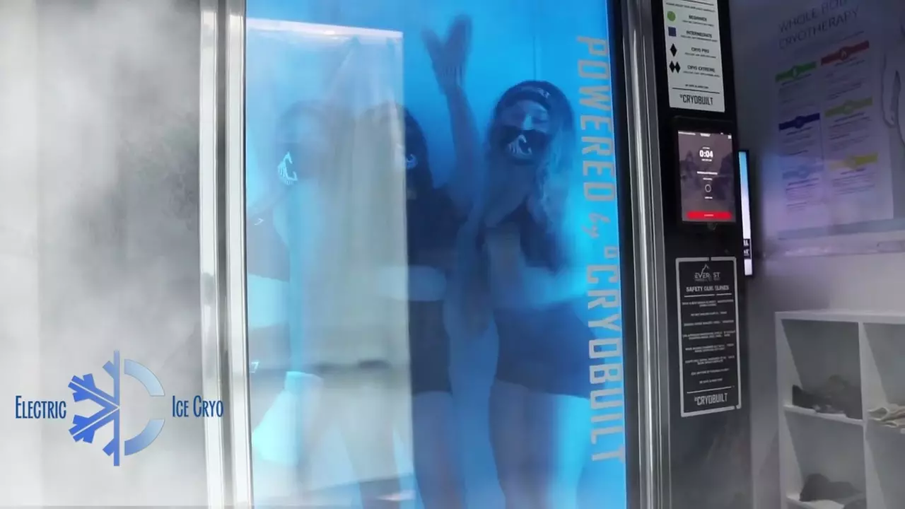 Cryotherapy: Enjoy One Month Unlimited, Single or Six Sessions