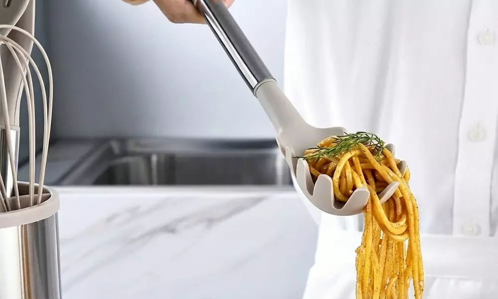 Set de 12 ustensiles de cuisine en silicone avec support