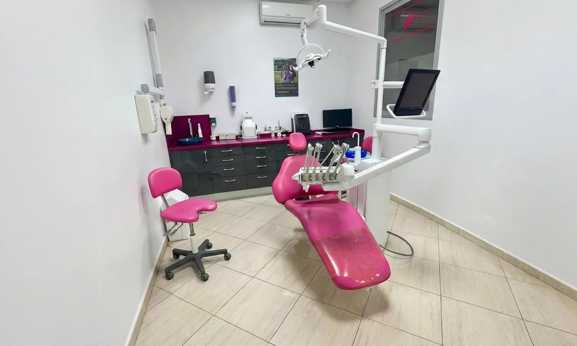 Higiene dental con opción a curetaje de 1 o 2 arcadas más diagnóstico