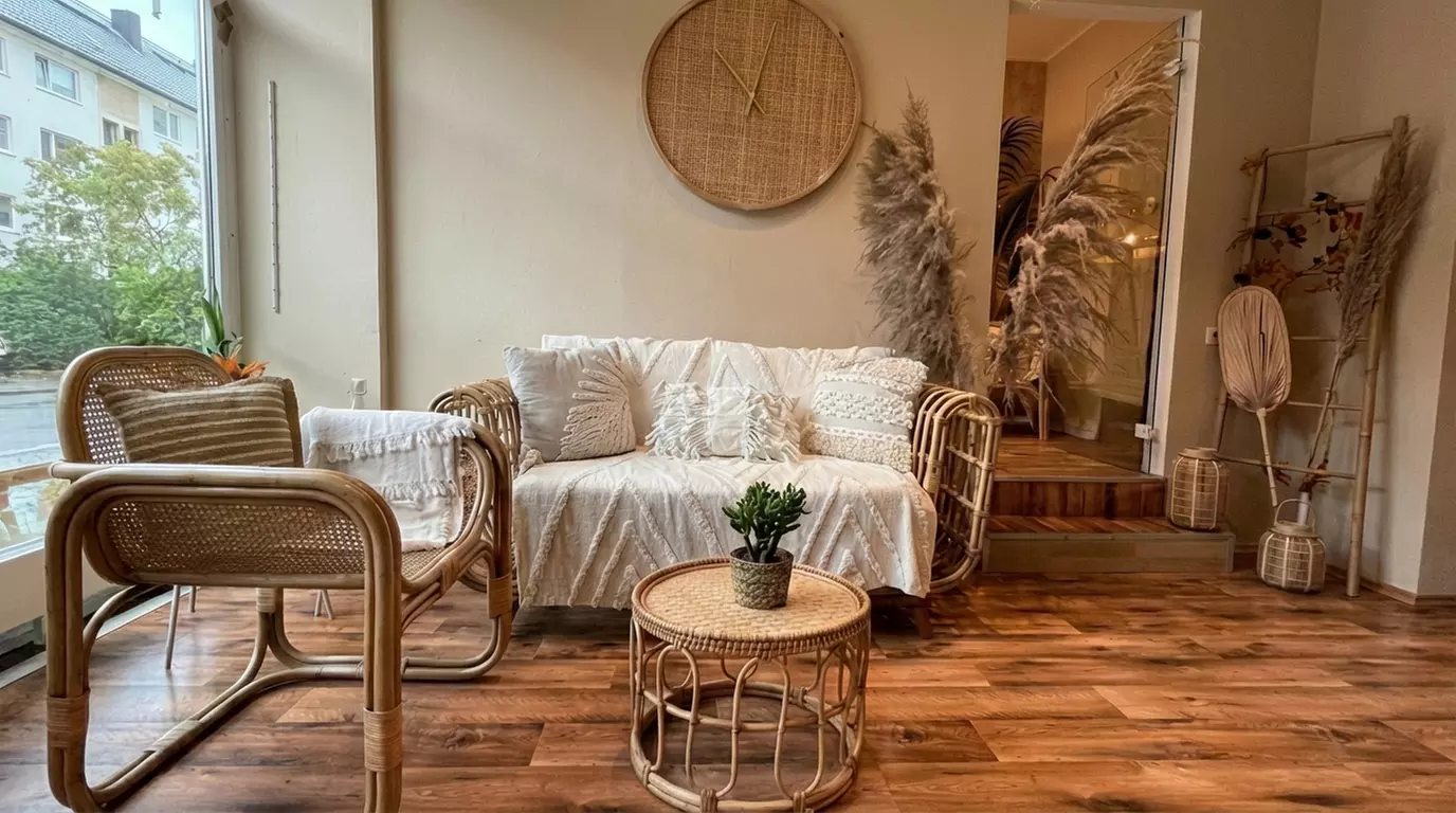 60 bis 75 Min. Head Spa „Deluxe“ oder „Premium“ mit Rotlichttherapie