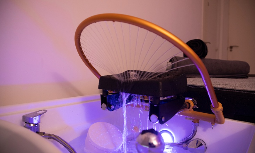 Image 3: Head spa Pro de 30 o 60 minutos con opción a tratamiento facial 