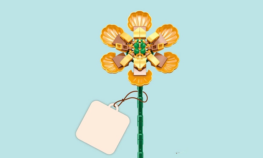 Image 2: Mini Bricks Flower Bouquet DIY Building Set