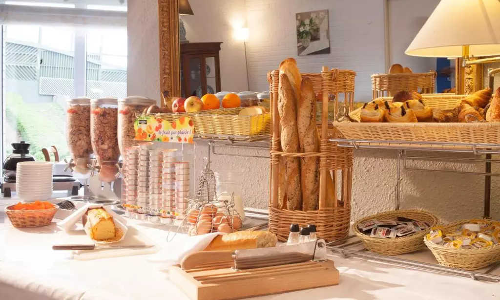 Villeneuve d'Ascq : séjour en chambre double avec petit-déjeuner