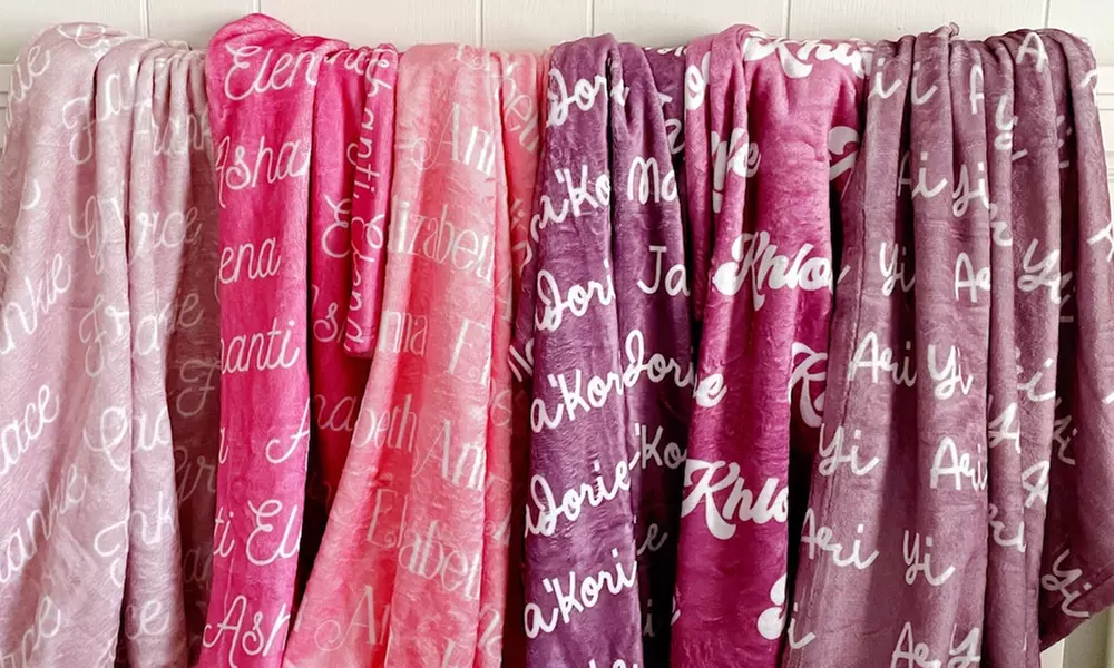 1 of 2 gepersonaliseerde dekentjes van 80 x 120 cm