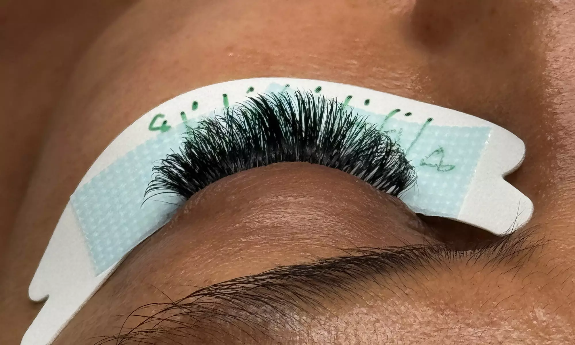 Get Volume Full Set or Hybrid Full Set at Elixir Beauty