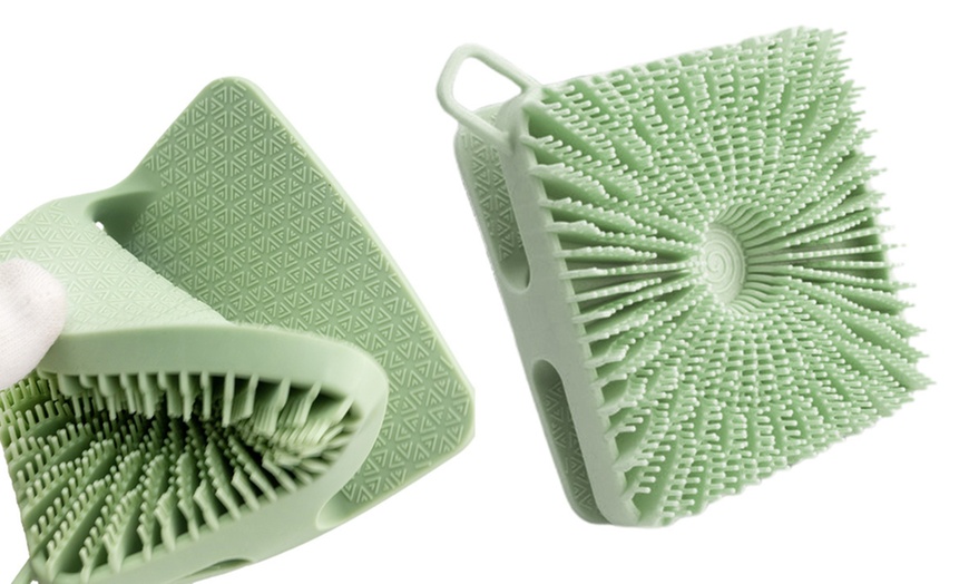 Image 12: 2-in-1 Body Shower Scrubber